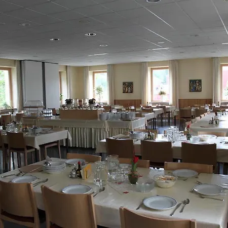 St. Bonifatiuskloster - Geistliches Zentrum