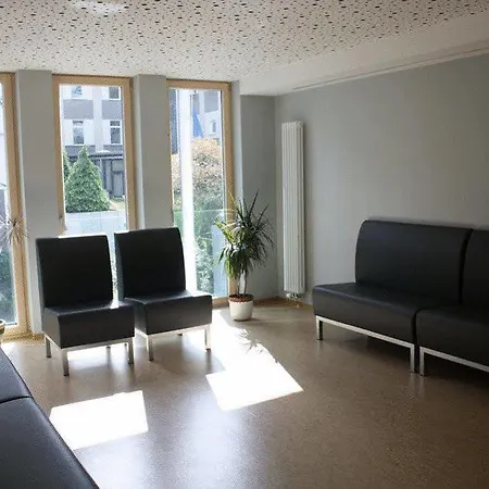 St. Bonifatiuskloster - Geistliches Zentrum בית הארחה Hünfeld